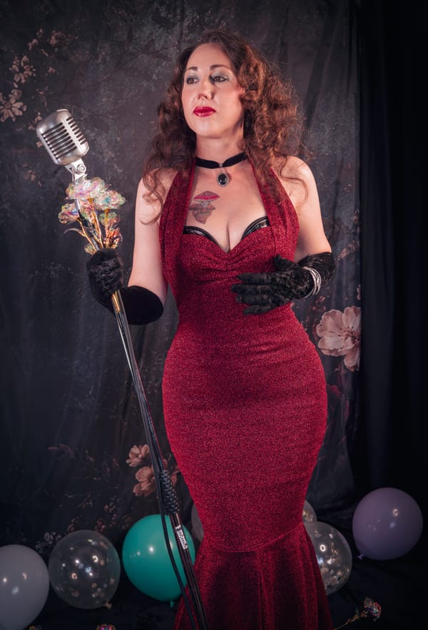 524 Photos, a Forgotten Red Dress & Your New Photo Collection!